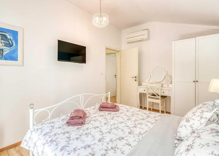 Andrea Mit Whirlpool By Interhome Holiday home *