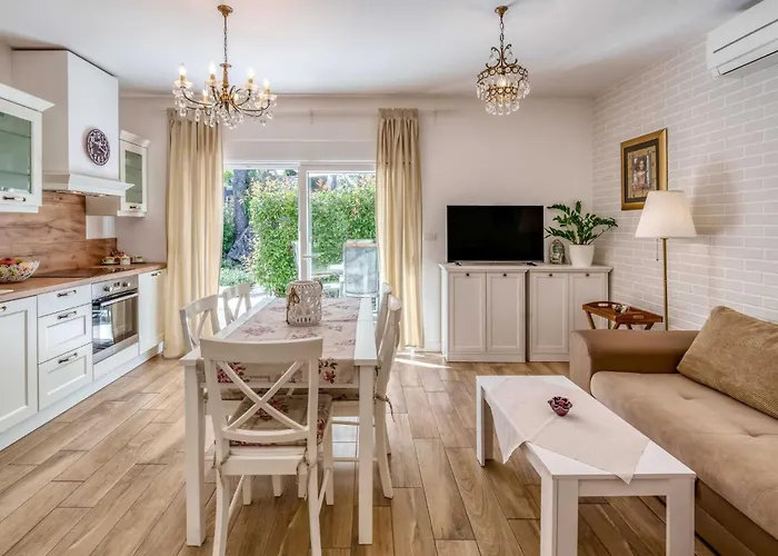 Casa de Férias Andrea Mit Whirlpool By Interhome Malinska