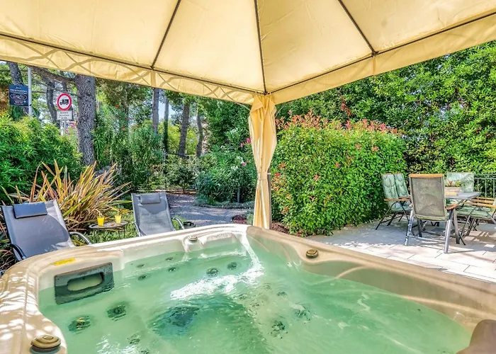 Andrea Mit Whirlpool By Interhome Malinska